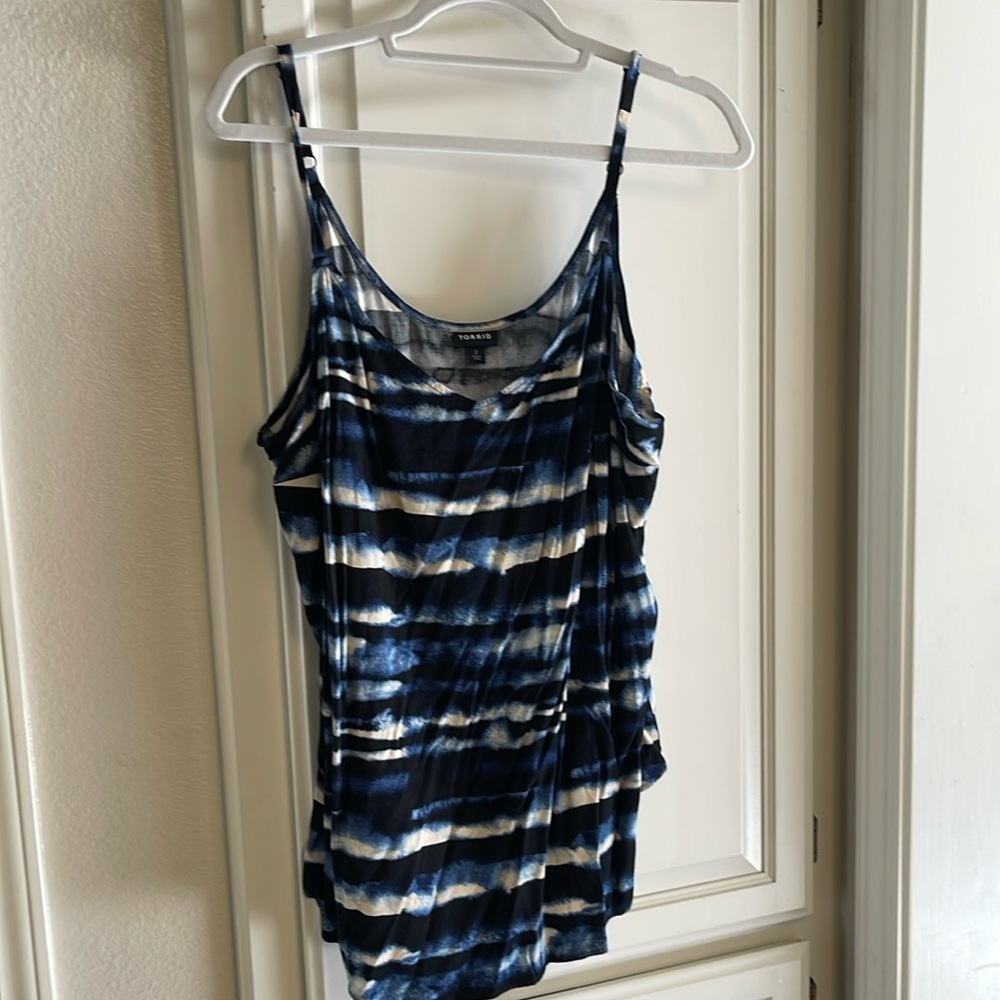 Crashing waves camisole.